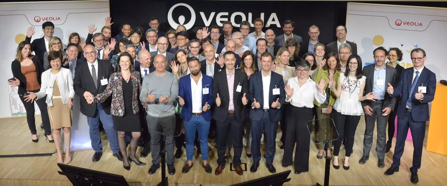 Photo de groupe des collaborateurs Veolia