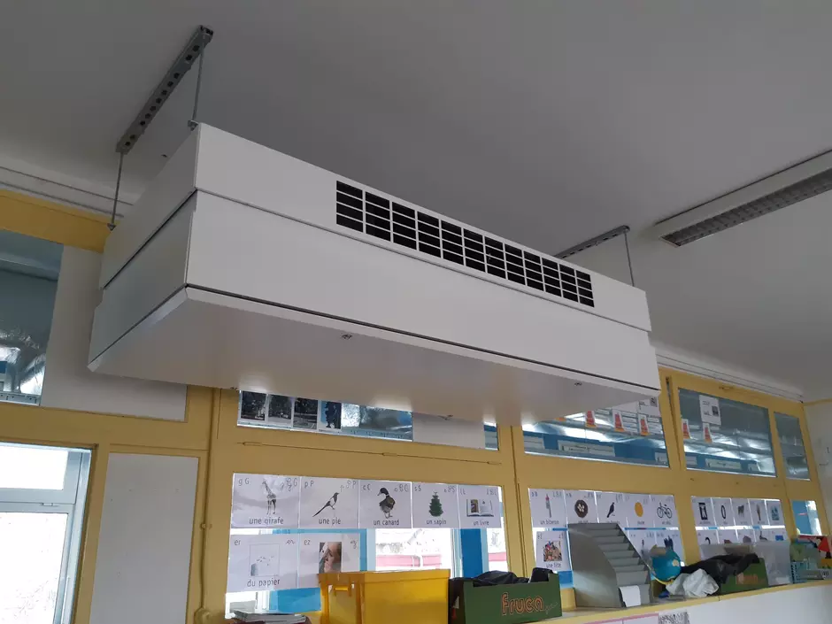 Installation technique de contrôle de la qualité de l'air intérieur